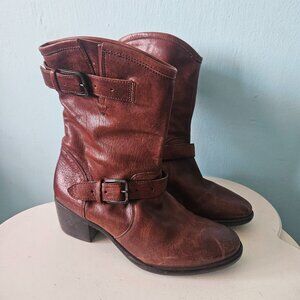 Brown Ugg Collection boots shoes leather Italy buckle sturdy heel 7
